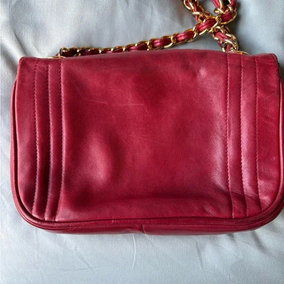 Chanel Red Leather Shoulder Bag - Picture 7 of 15